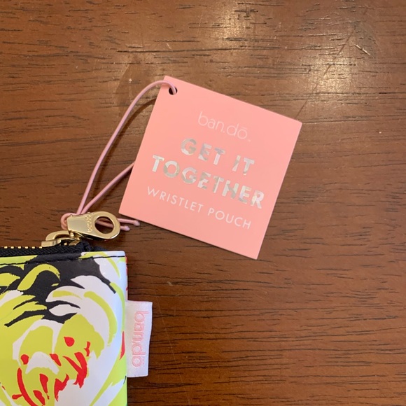 Ban.dō colorful wristlet pouch - Picture 2 of 8